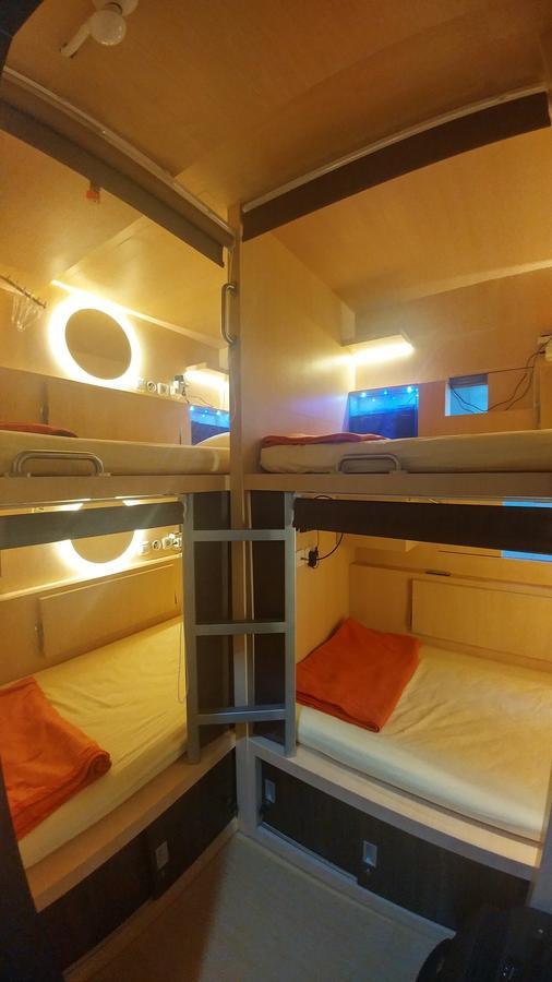 Inap At Capsule Hostel Бандунг Экстерьер фото